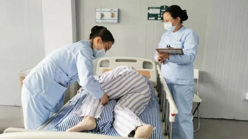 失能老人护理机构选择，先看懂这四种模式